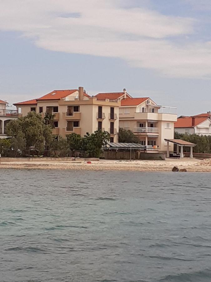 Apartments Markota ซูโกชัน ภายนอก รูปภาพ