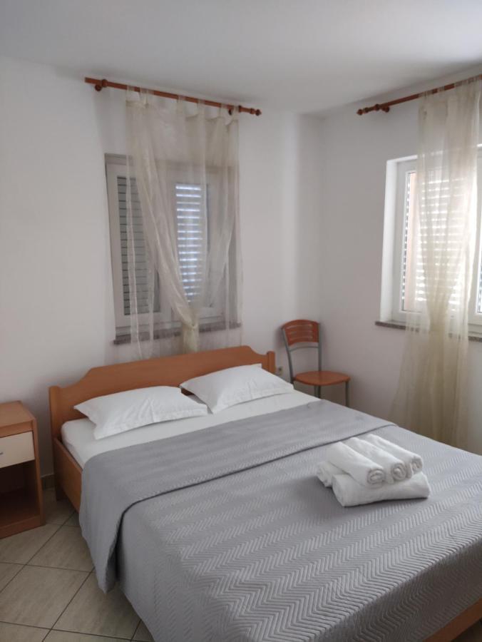 Apartments Markota ซูโกชัน ภายนอก รูปภาพ