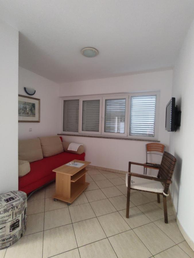 Apartments Markota ซูโกชัน ภายนอก รูปภาพ