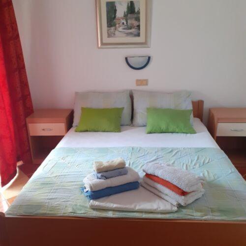 Apartments Markota ซูโกชัน ภายนอก รูปภาพ