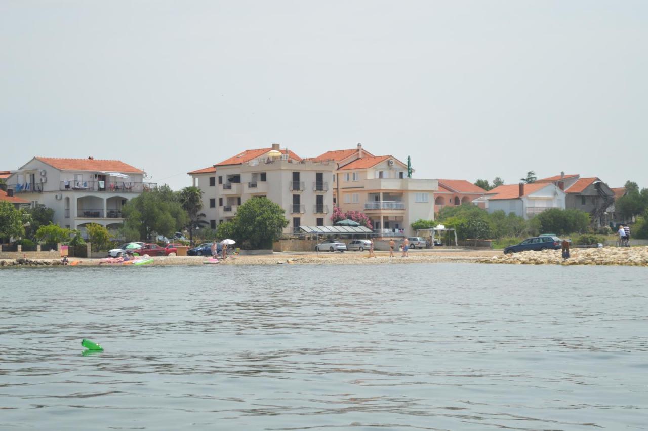 Apartments Markota ซูโกชัน ภายนอก รูปภาพ