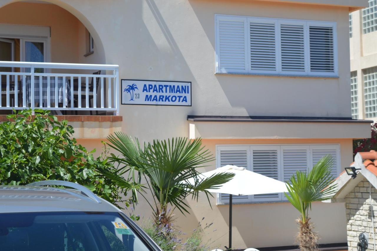Apartments Markota ซูโกชัน ภายนอก รูปภาพ